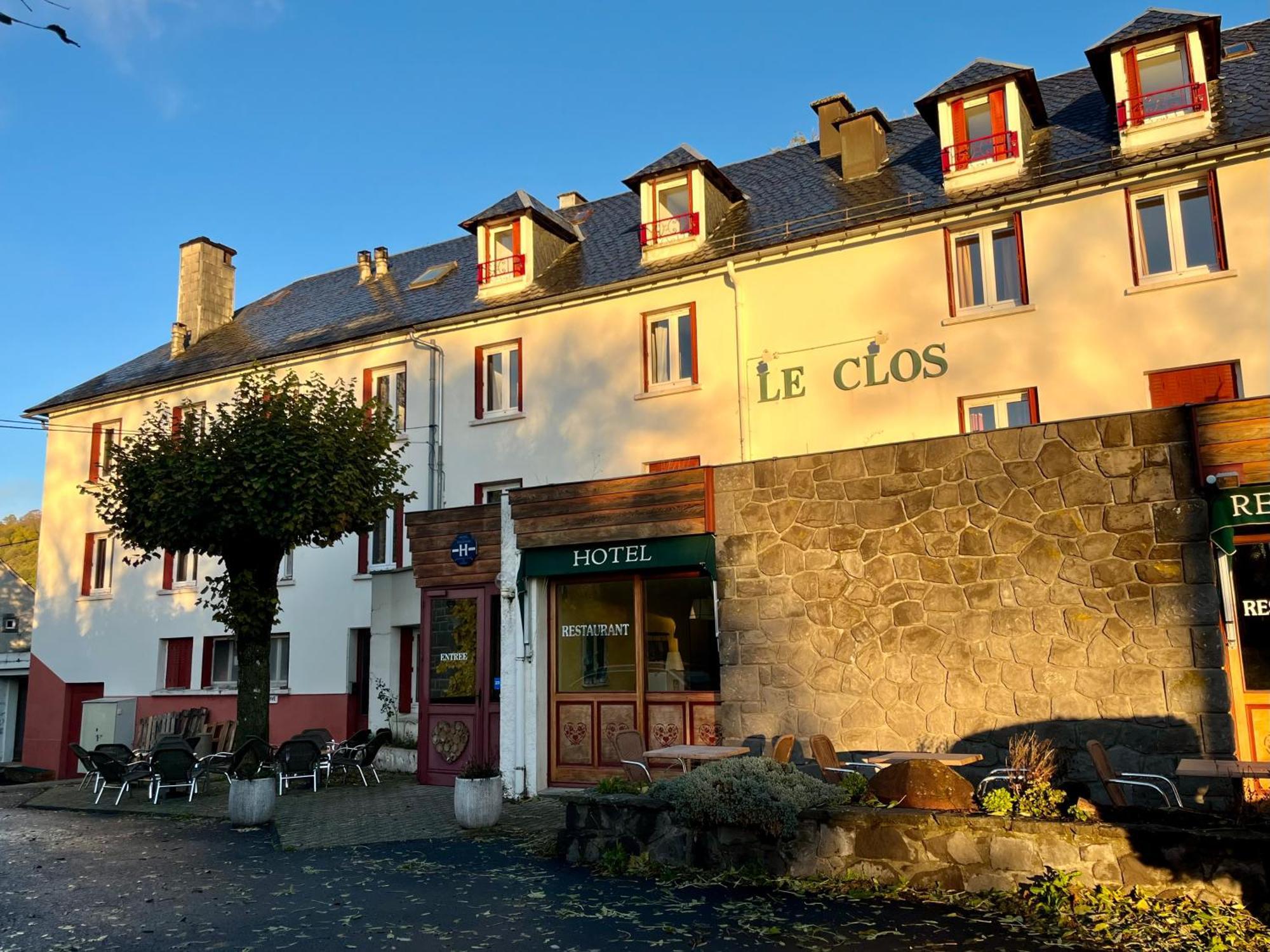 Hotel Restaurant Le Clos Besse-et-Saint-Anastaise Eksteriør bilde