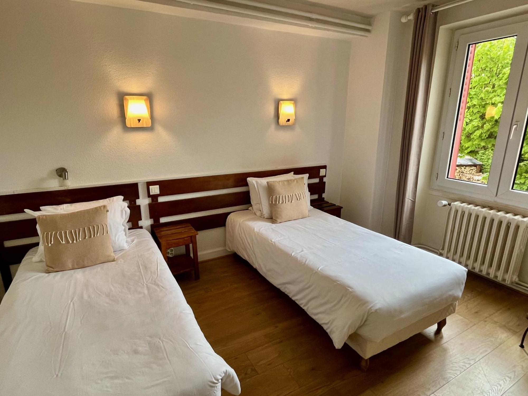 Hotel Restaurant Le Clos Besse-et-Saint-Anastaise Rom bilde